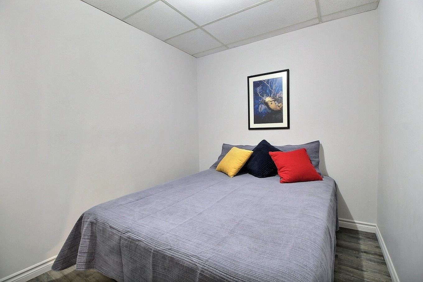 Bureau - 6296 Rue Principale, Sainte-Croix, QC - Indoor Photo Showing Bedroom