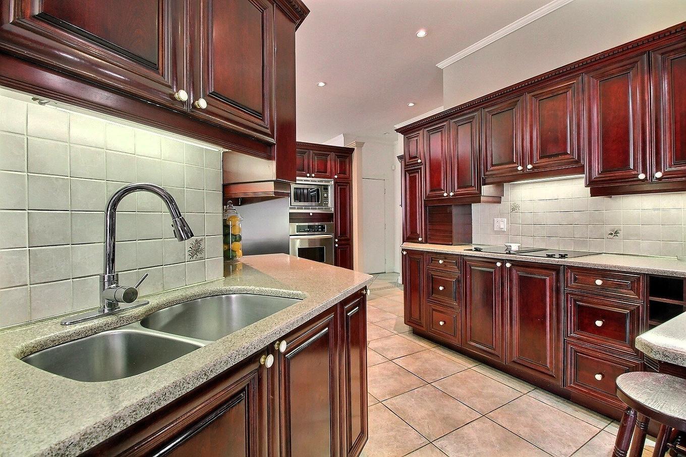 Cuisine - 6296 Rue Principale, Sainte-Croix, QC - Indoor Photo Showing Kitchen With Double Sink