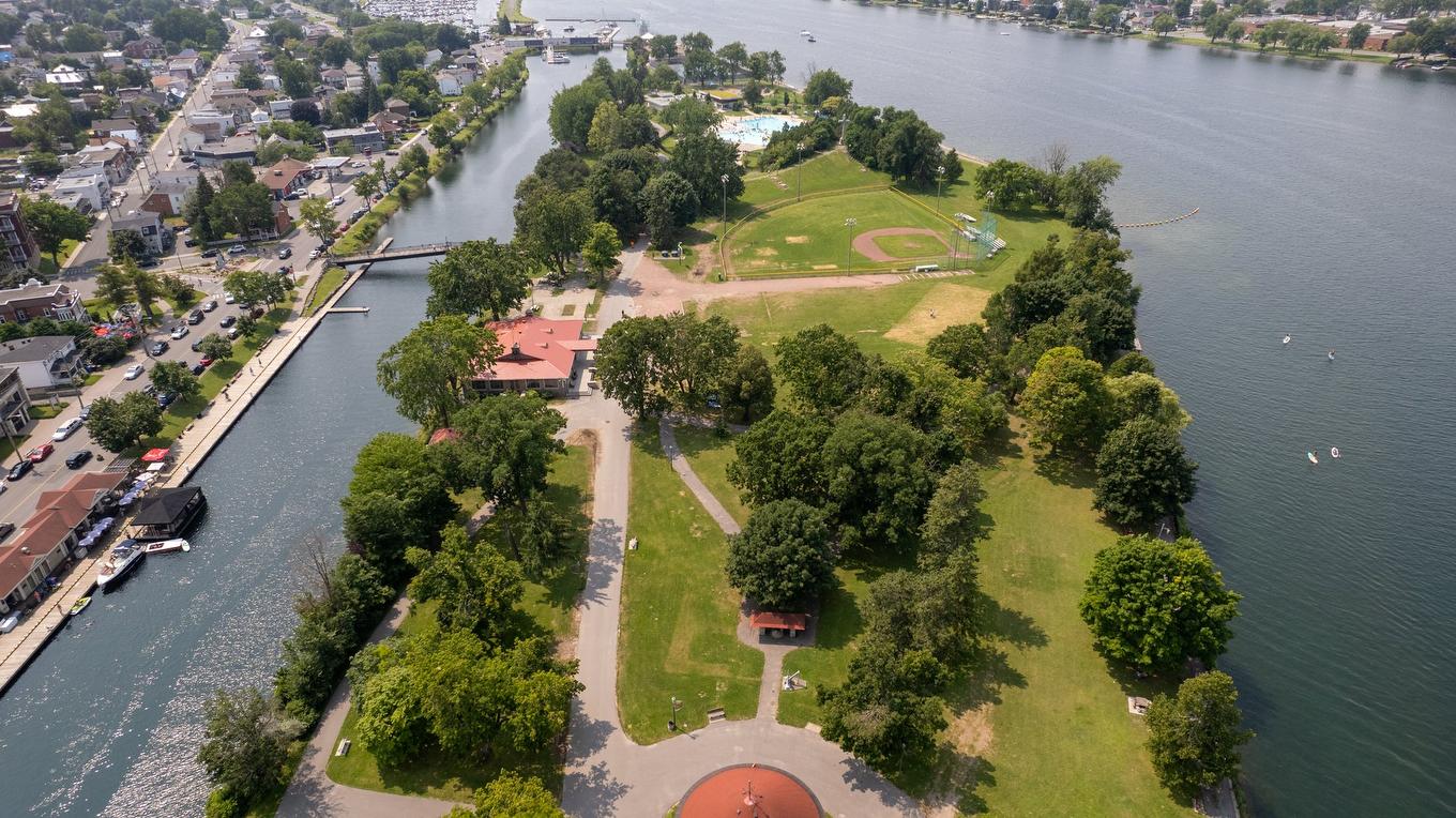 Nearby - 291 - 291B Rue Victoria, Salaberry-De-Valleyfield, QC - Outdoor With Body Of Water With View