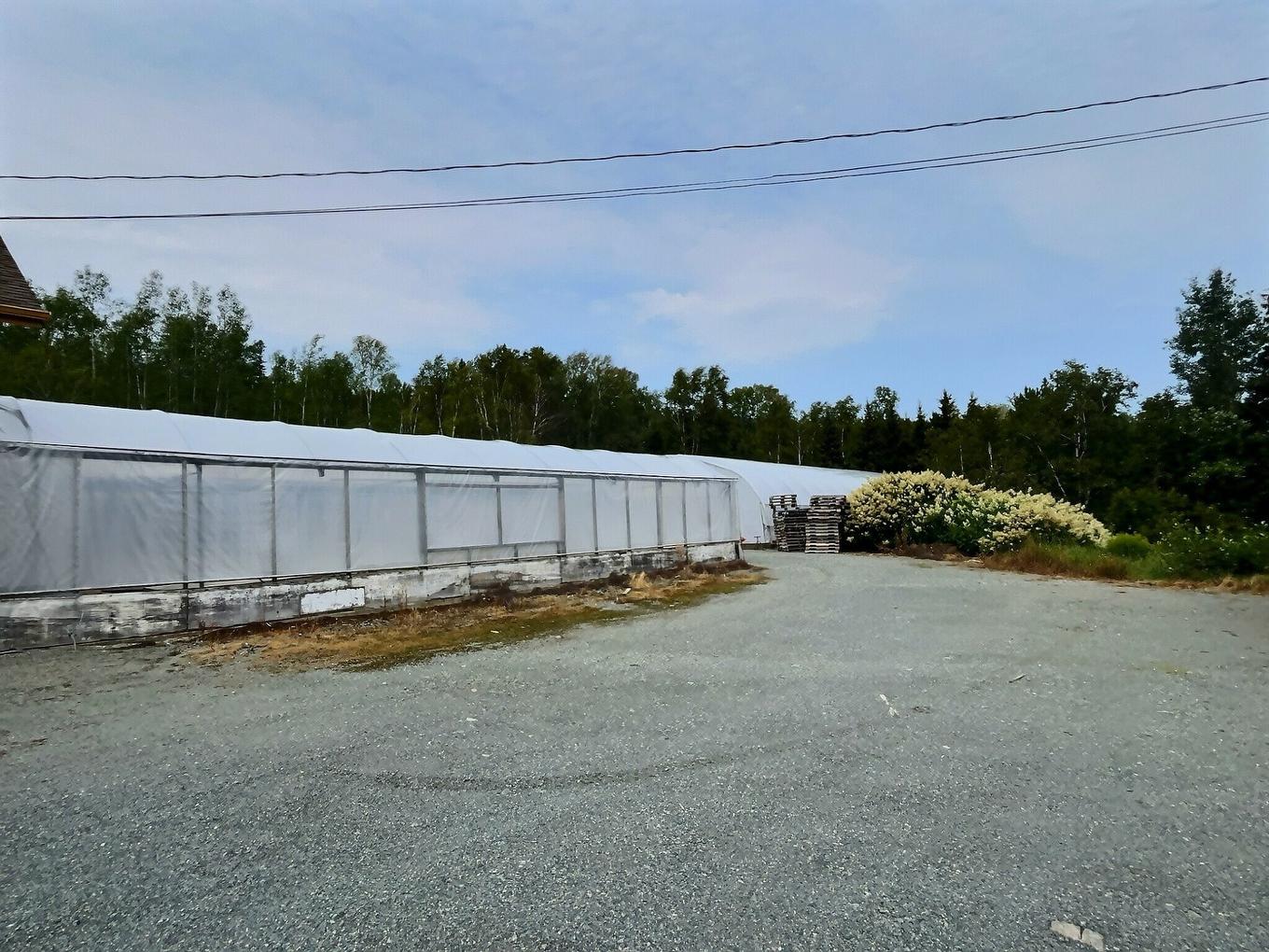 Greenhouse - 215 Ch. England, Rouyn-Noranda, QC - Outdoor