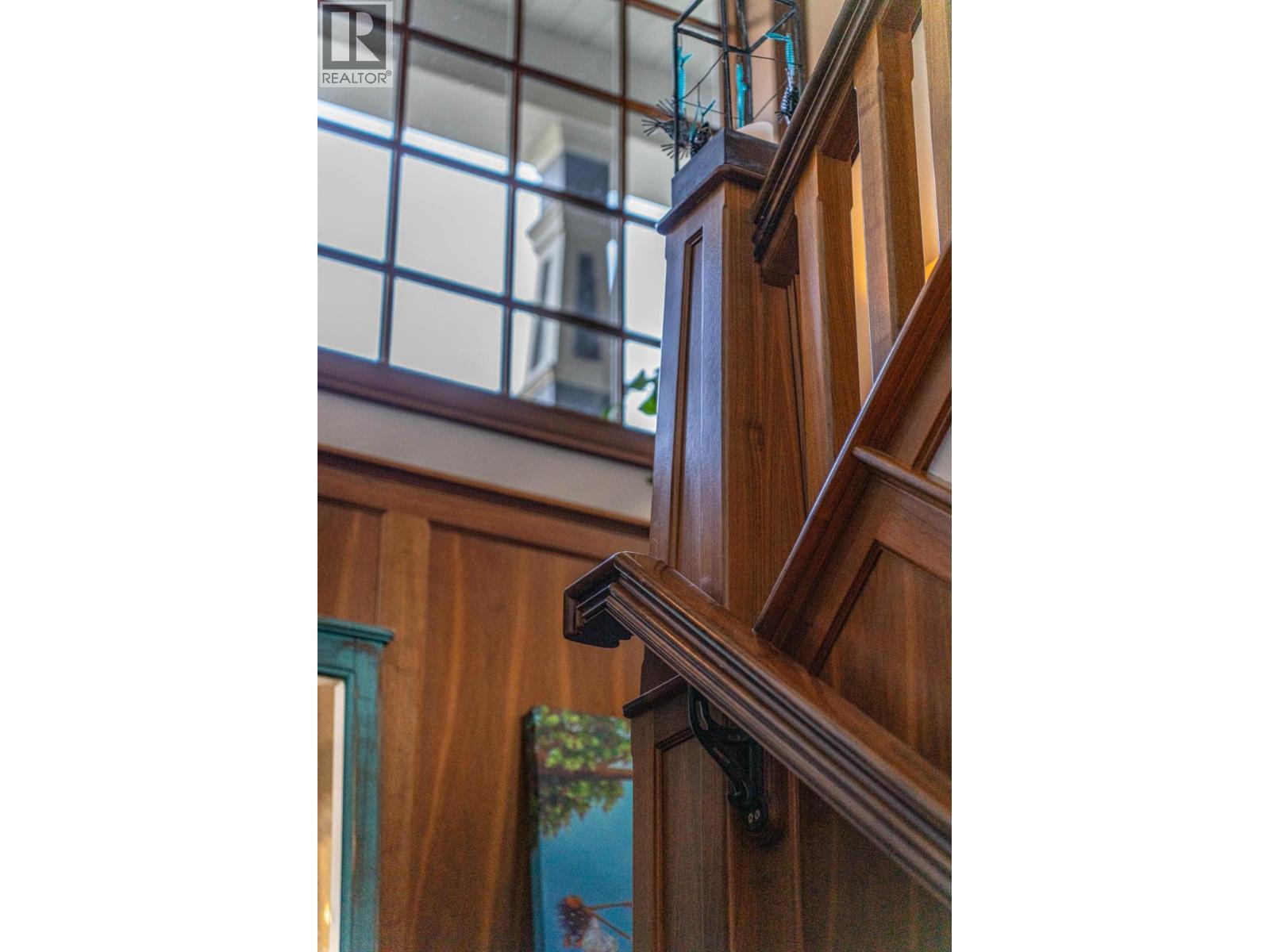 622 5Th Avenue, Fernie, BC - Indoor Photo Showing Other Room