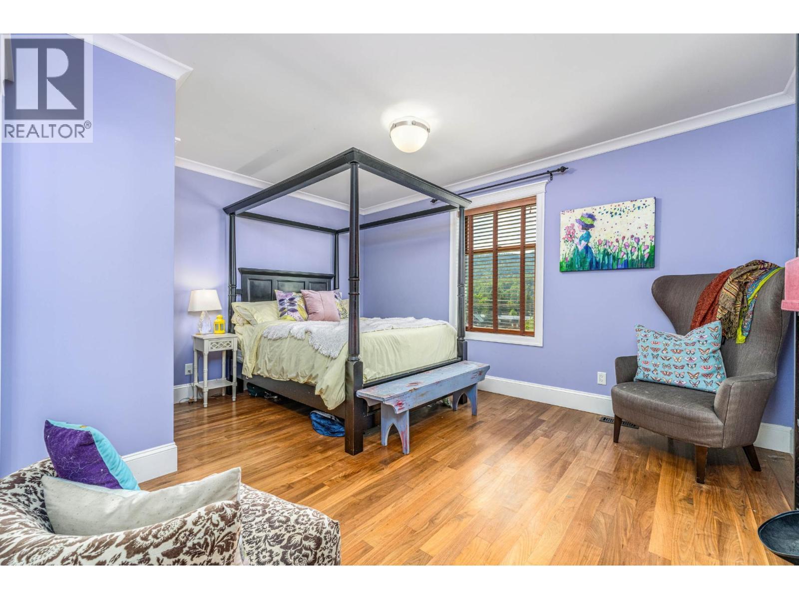 622 5Th Avenue, Fernie, BC - Indoor Photo Showing Bedroom