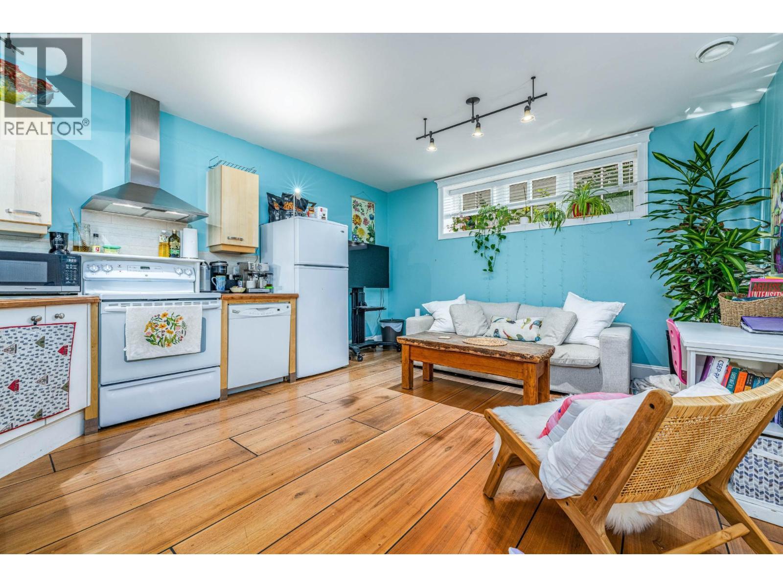 622 5Th Avenue, Fernie, BC - Indoor