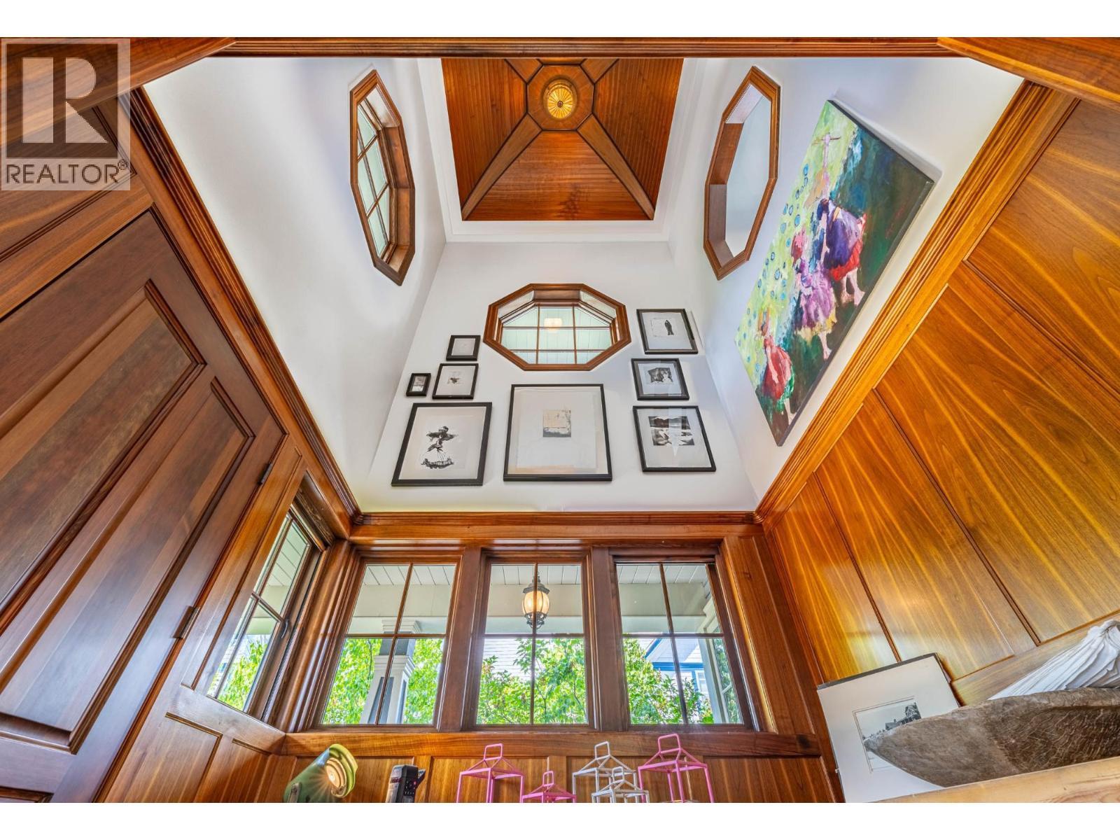 622 5Th Avenue, Fernie, BC - Indoor Photo Showing Other Room