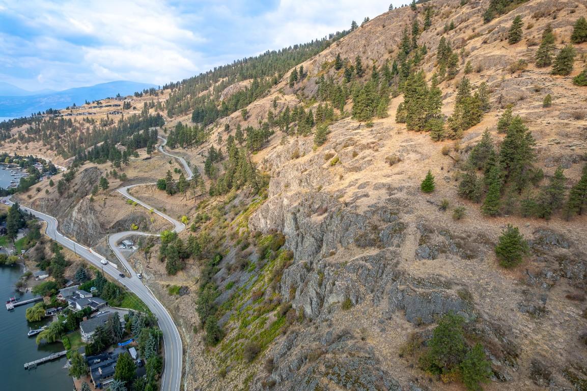 8201 Tronson Road, Vernon, BC
