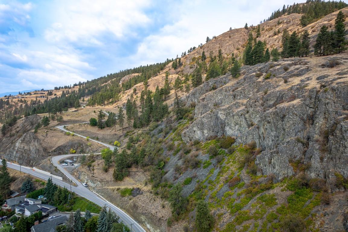 8201 Tronson Road, Vernon, BC