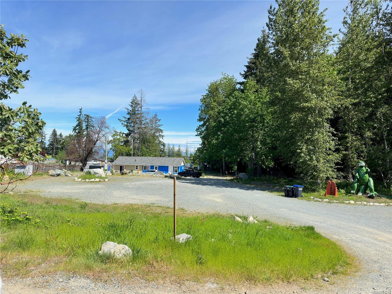 7886 Clark Dr, Lantzville, BC