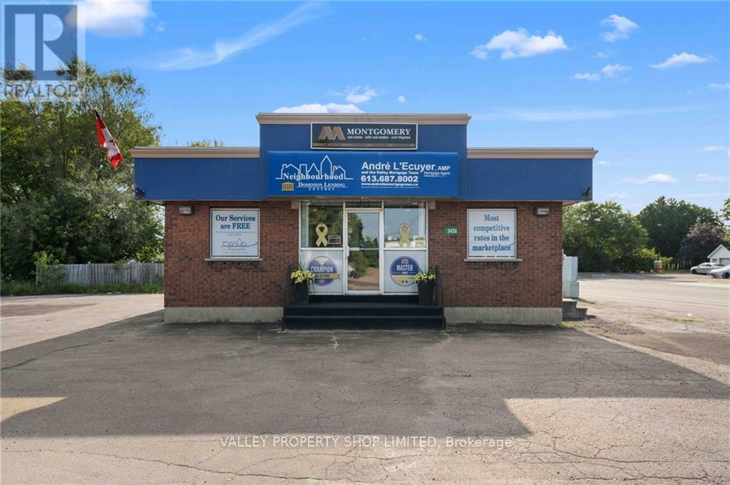 3436 Petawawa Boulevard, Petawawa, ON