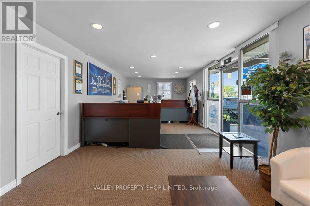 3436 Petawawa Boulevard, Petawawa, ON