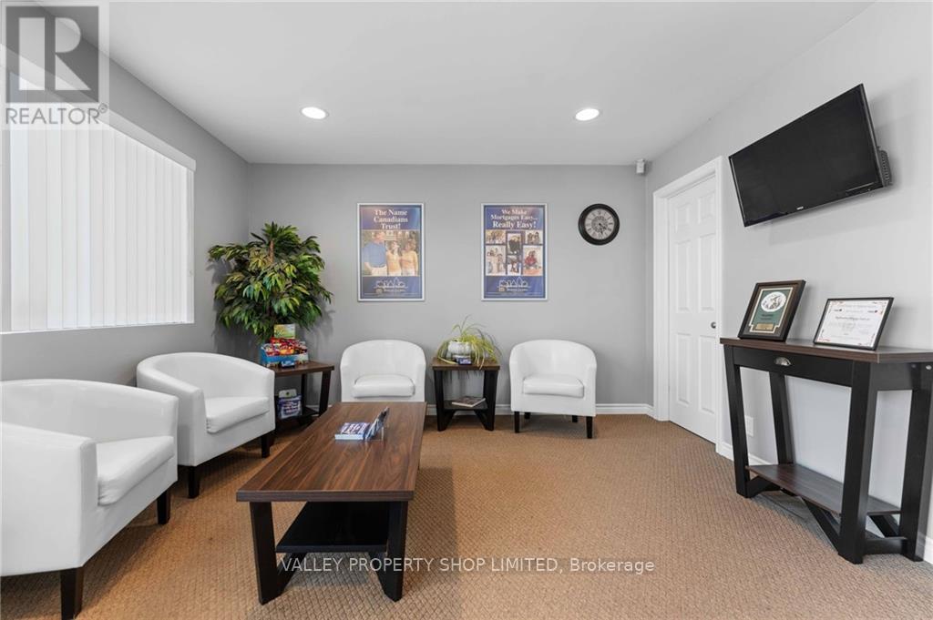 3436 Petawawa Boulevard, Petawawa, ON