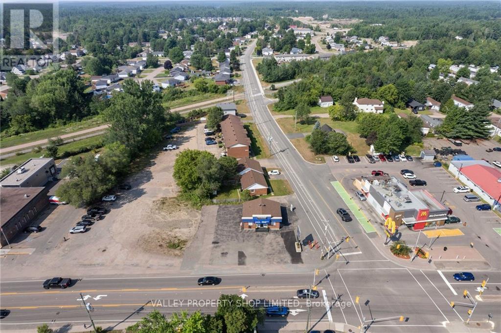 3436 Petawawa Boulevard, Petawawa, ON