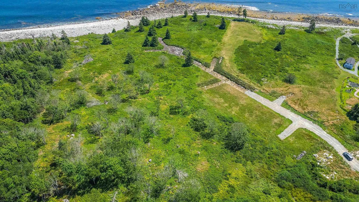 4 Scobey Lane, Mersey Point, NS