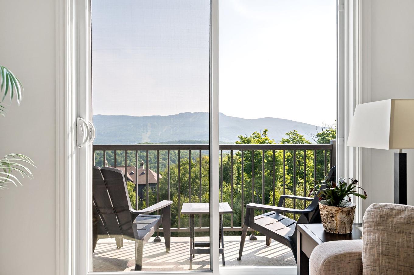 Balcony - 5-290 Rue Du Mont-Plaisant, Mont-Tremblant, QC - Photo Showing Other Room