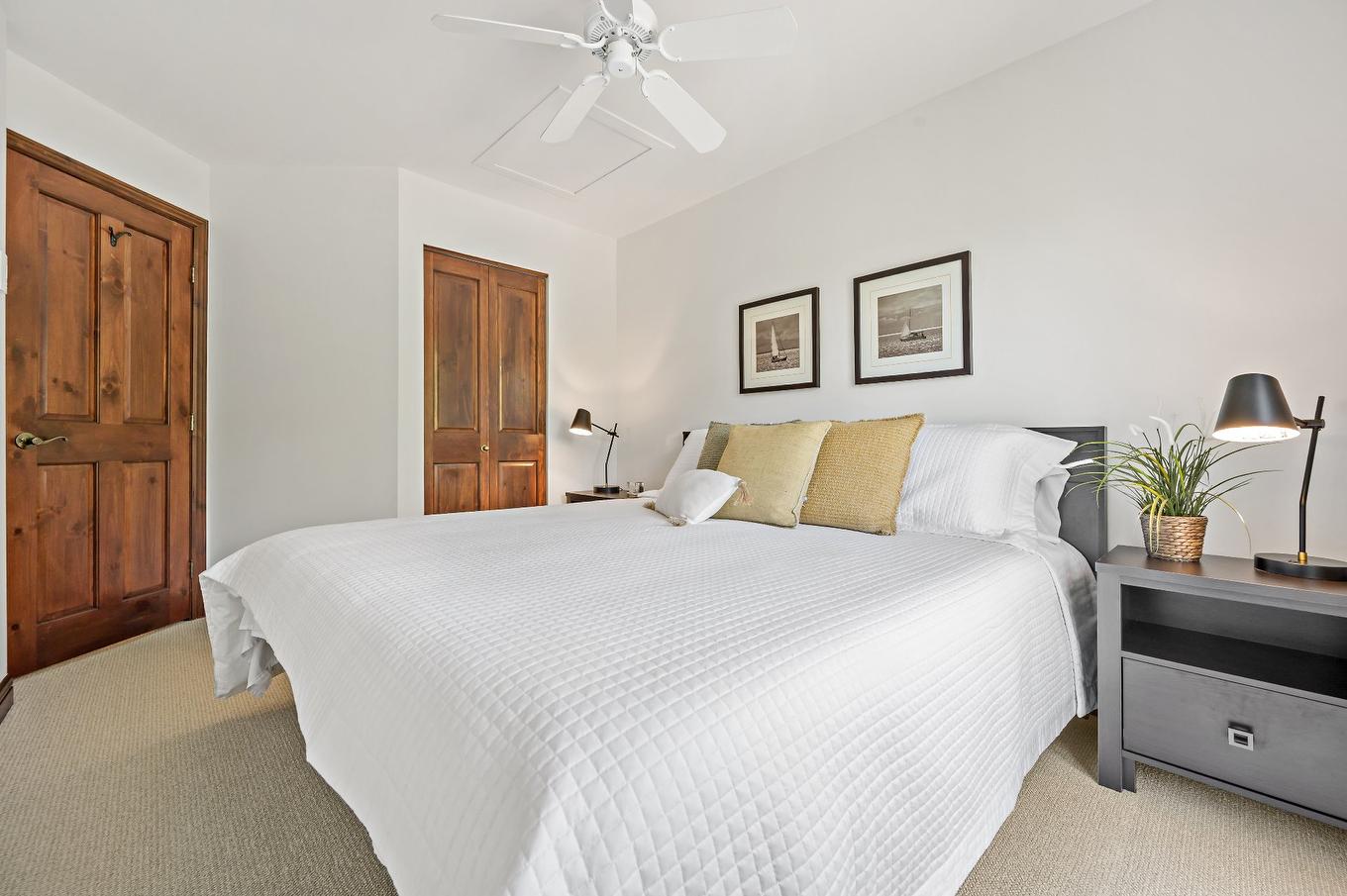 Bedroom - 5-290 Rue Du Mont-Plaisant, Mont-Tremblant, QC - Indoor Photo Showing Bedroom