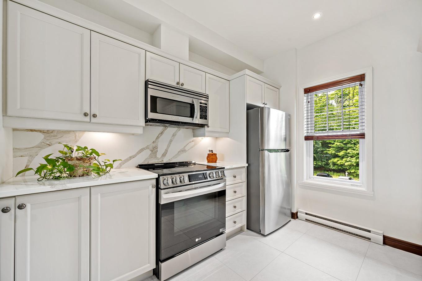 Kitchen - 5-290 Rue Du Mont-Plaisant, Mont-Tremblant, QC - Indoor Photo Showing Kitchen