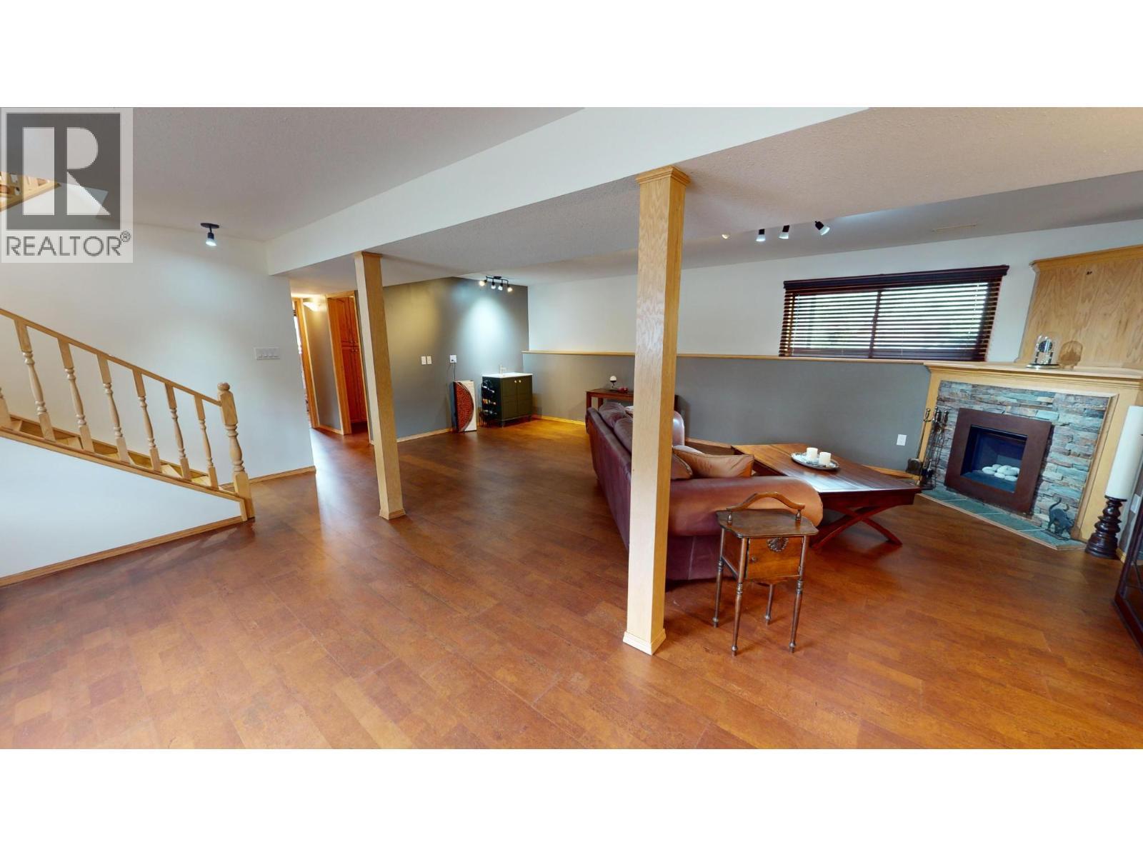 2087 3 Highway, Fernie, BC - Indoor With Fireplace