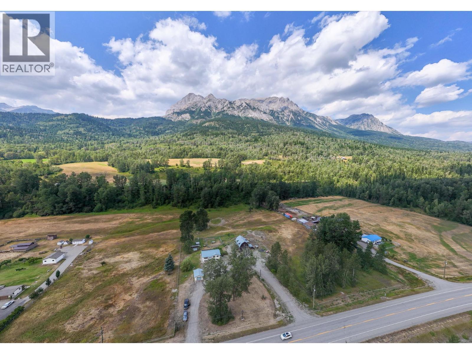 2087 3 Highway, Fernie, BC - Outdoor With View