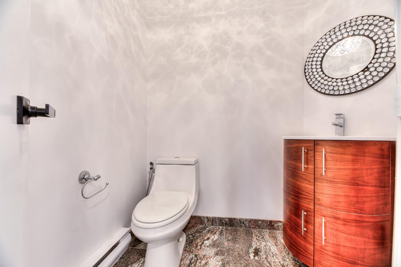 Salle d'eau - 5782 Rue Fleet, Hampstead, QC - Indoor Photo Showing Bathroom