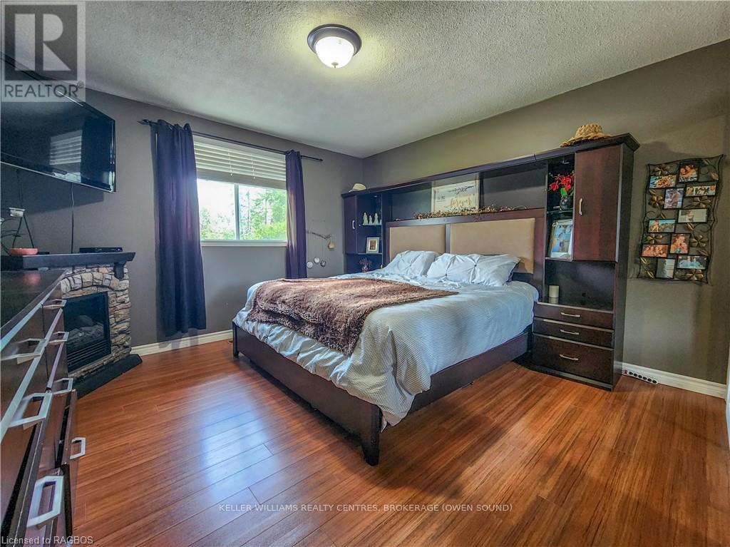 173680 Mulock Road, West Grey, ON - Indoor Photo Showing Bedroom