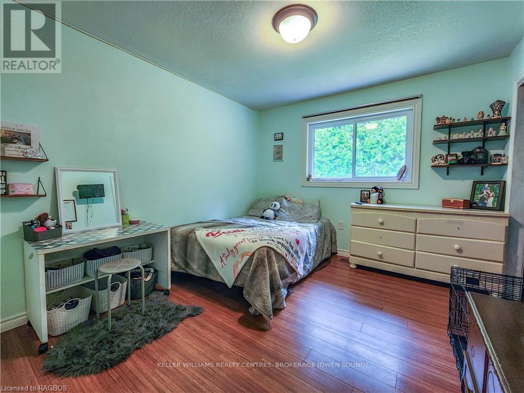 173680 Mulock Road, West Grey, ON - Indoor Photo Showing Bedroom