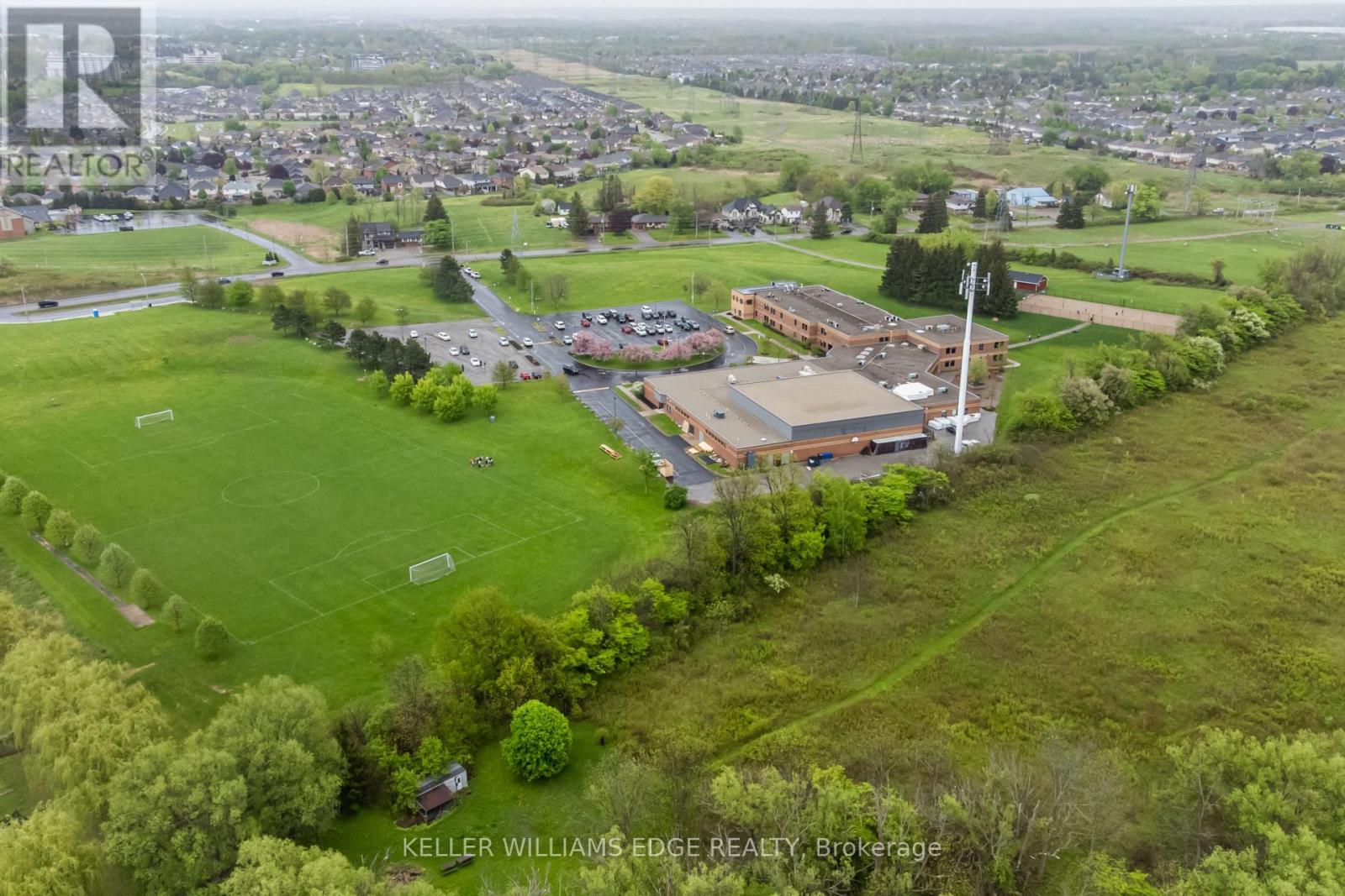 1048 Garner Road E, Hamilton, ON