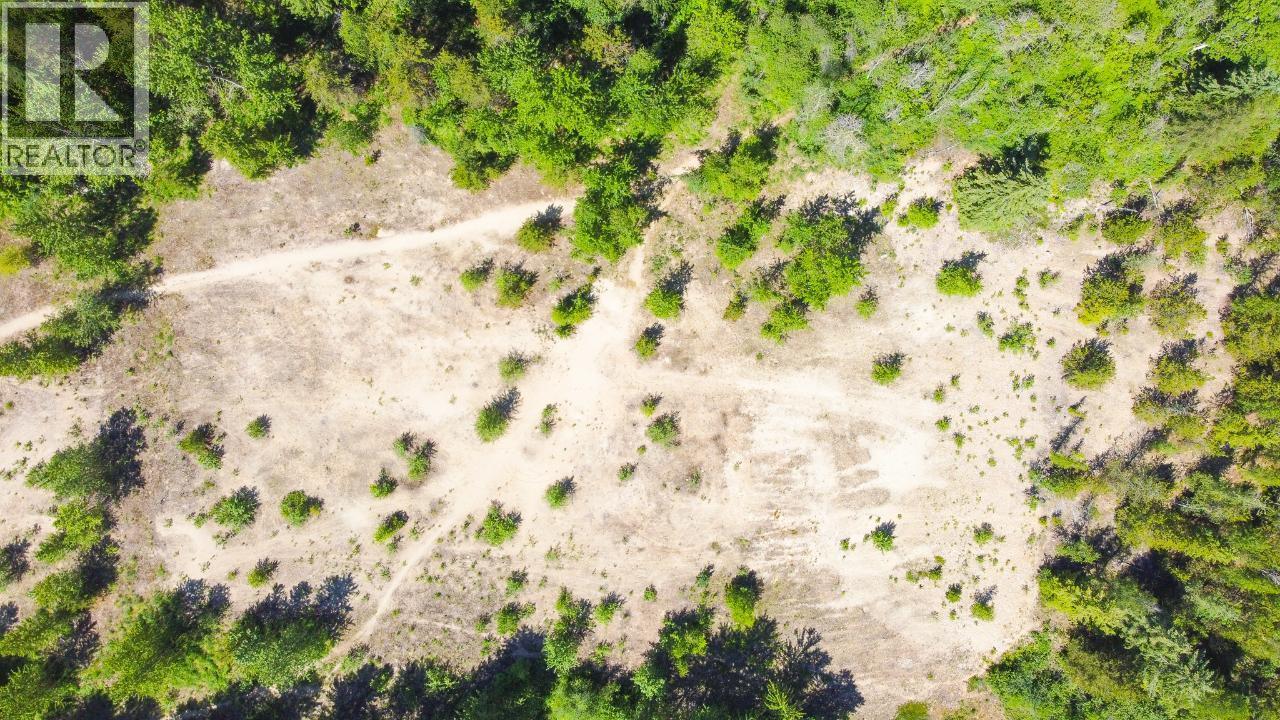 3300 10Th Avenue, Castlegar, BC