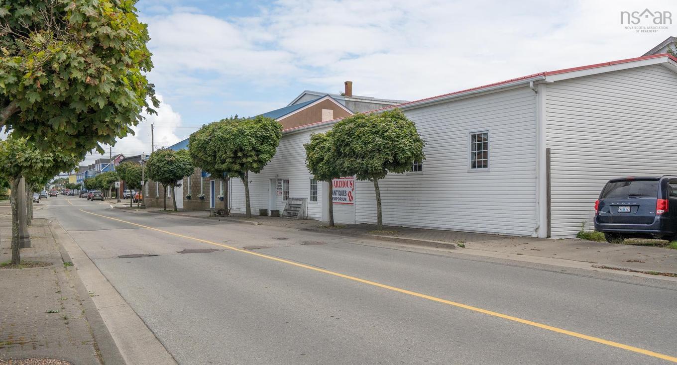 1 Central Street, Yarmouth, NS