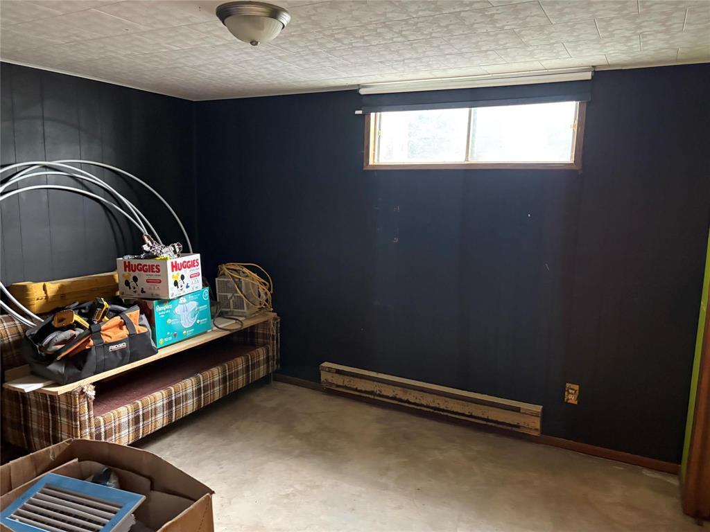 166055 31N Road, Reston, MB - Indoor Photo Showing Other Room