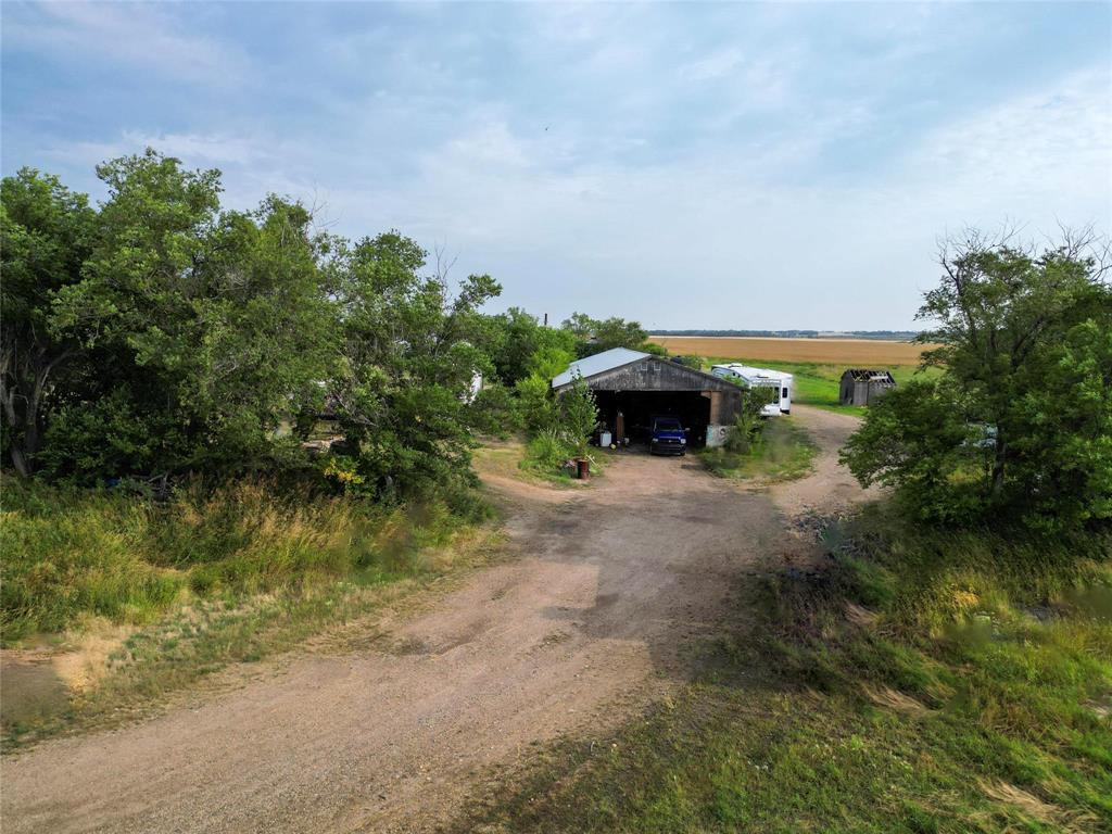 166055 31N Road, Reston, MB - Indoor