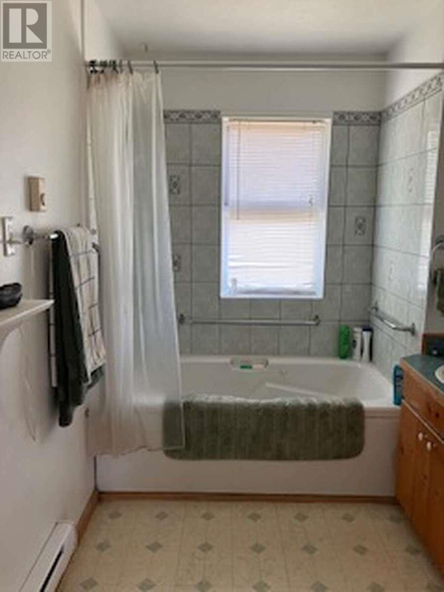 3504 97 Highway, Lac La Hache, BC