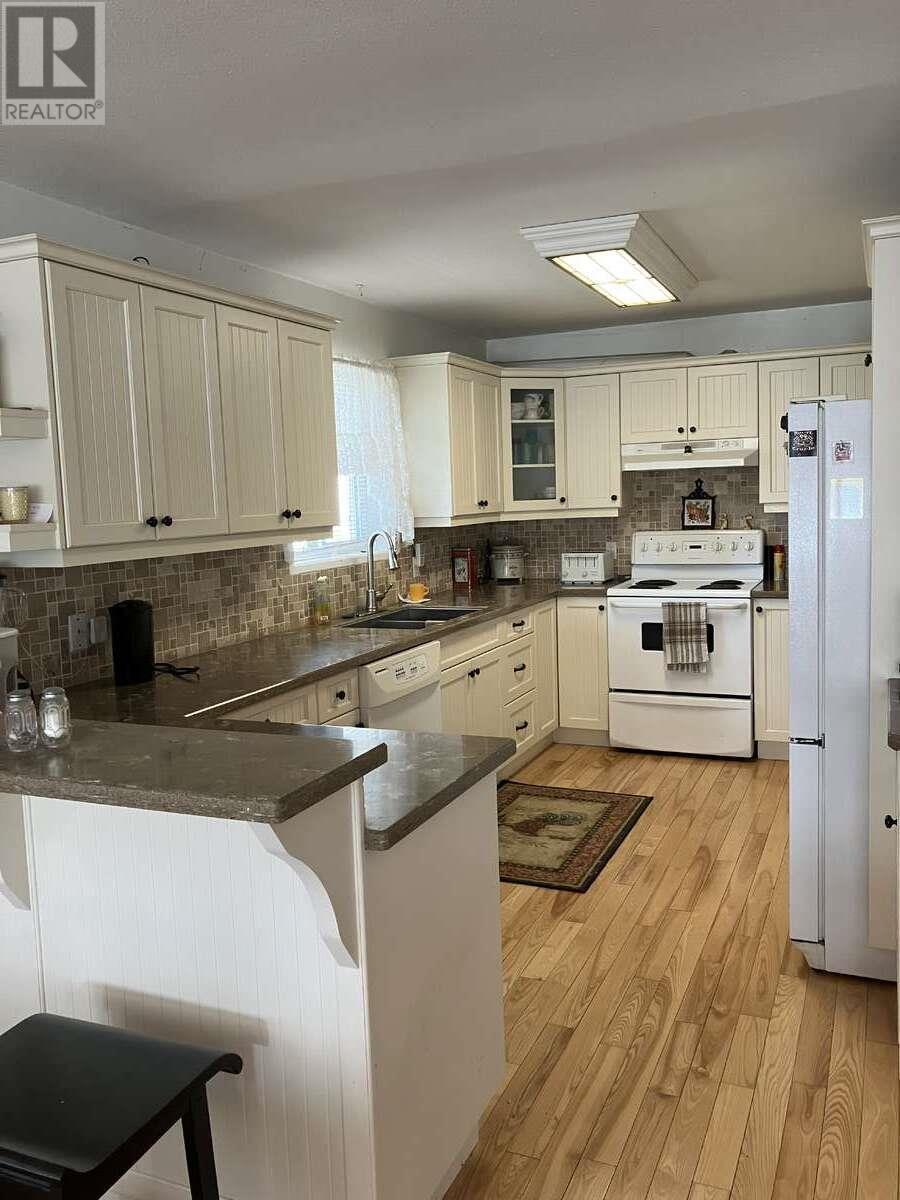 3504 97 Highway, Lac La Hache, BC