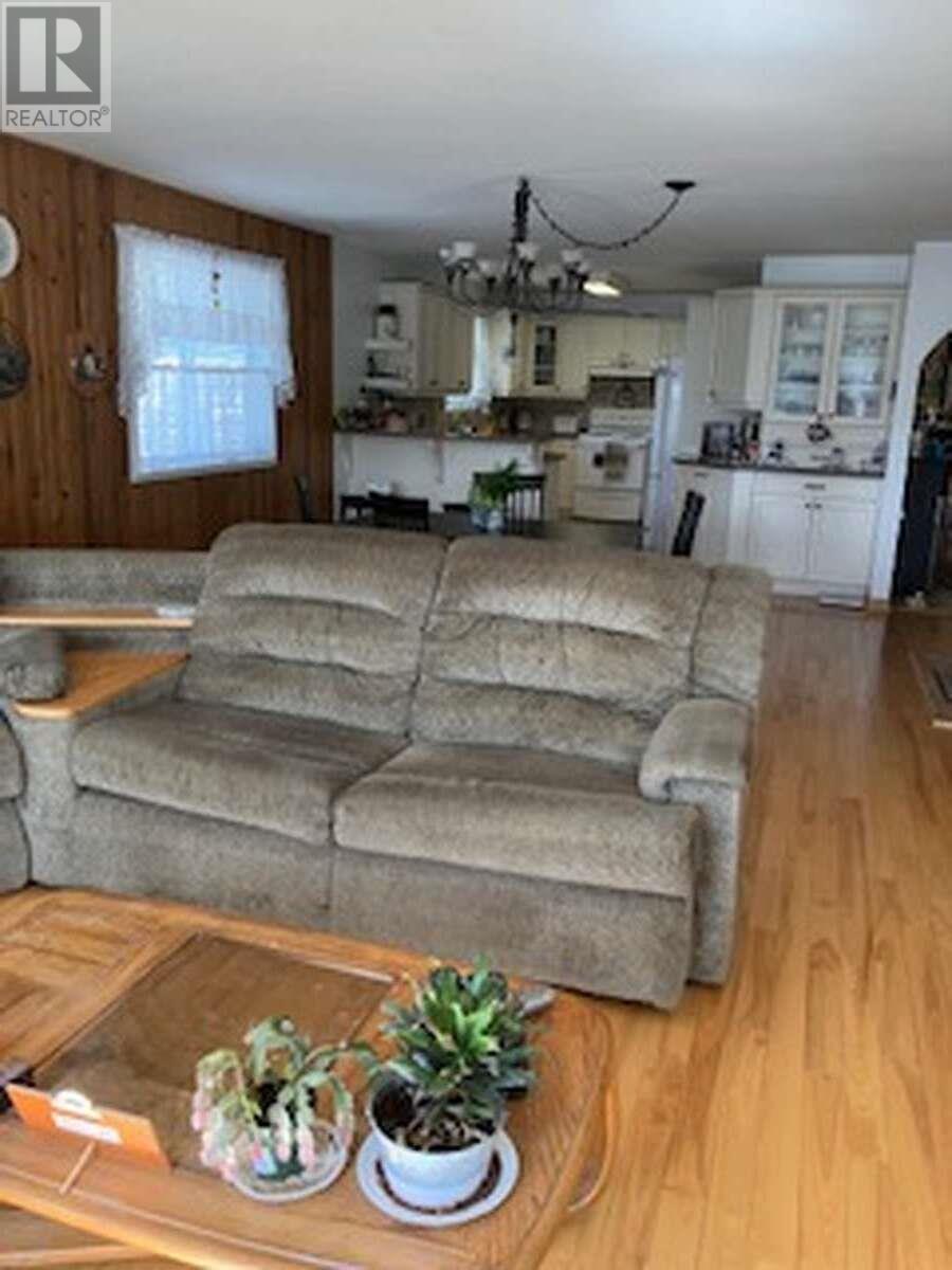 3504 97 Highway, Lac La Hache, BC