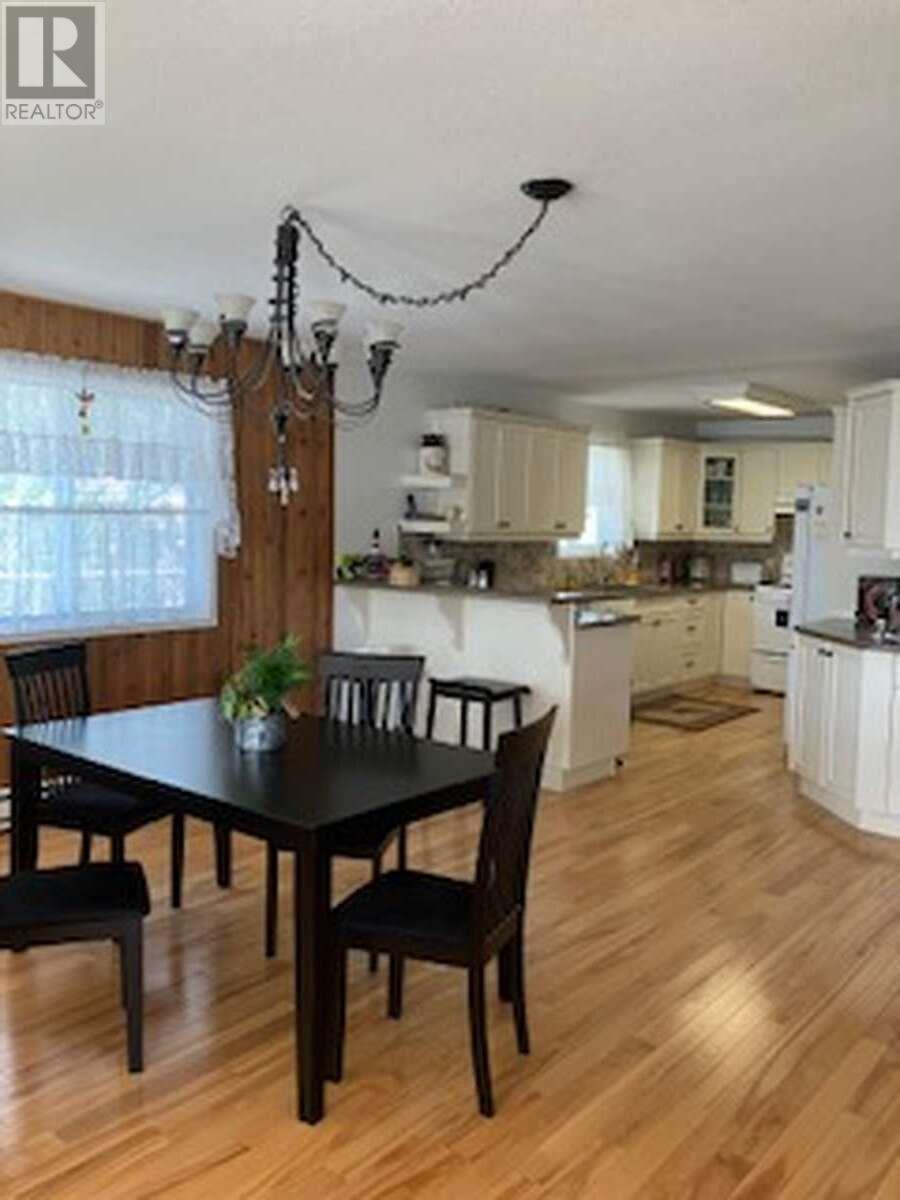 3504 97 Highway, Lac La Hache, BC