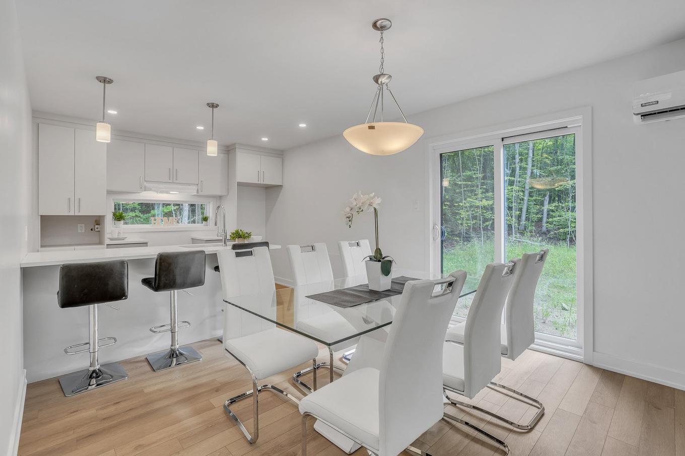 Dining room - 14A Ch. Crouch, Val-Des-Monts, QC - Indoor