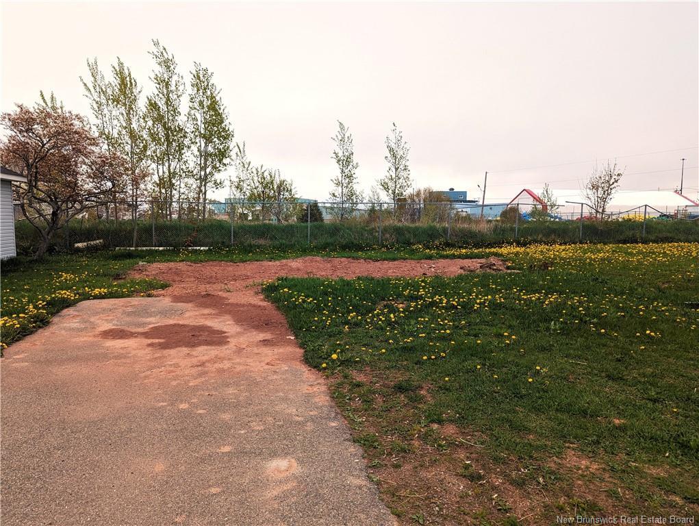 254 Jd Gauthier Blvd, Shippagan, NB