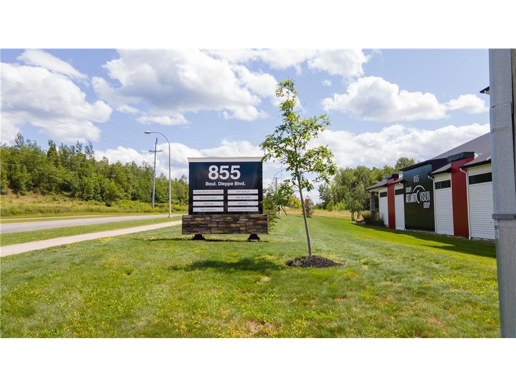 855 Dieppe Blvd, Dieppe, NB