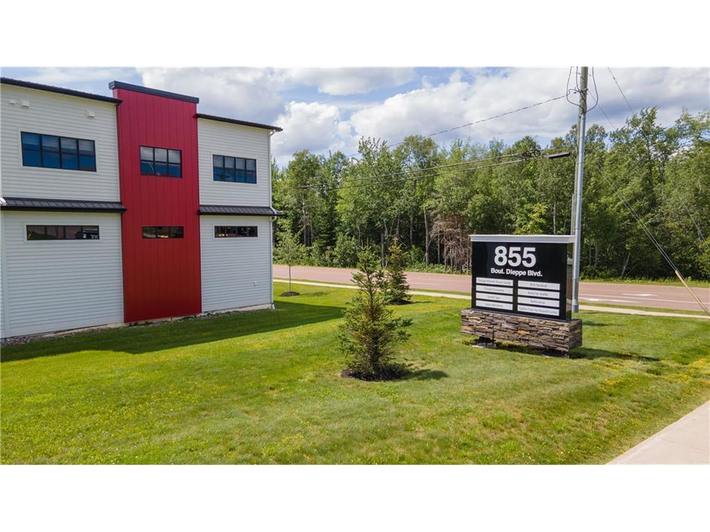 855 Dieppe Blvd, Dieppe, NB
