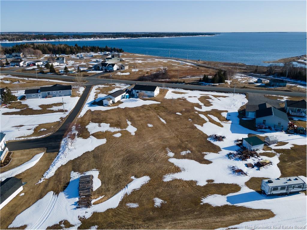 6330 Route 313, Petite-Lamèque, NB