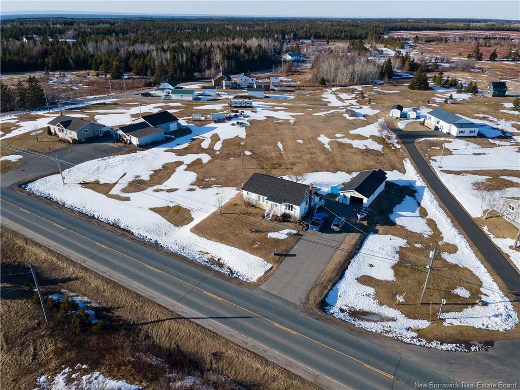 6330 Route 313, Petite-Lamèque, NB