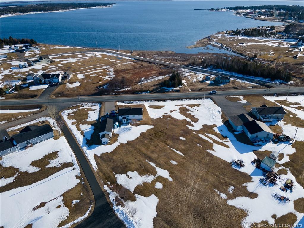 6330 Route 313, Petite-Lamèque, NB