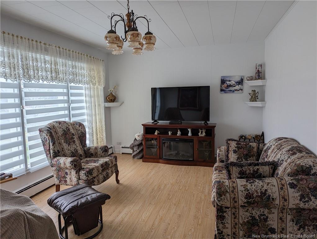 6330 Route 313, Petite-Lamèque, NB