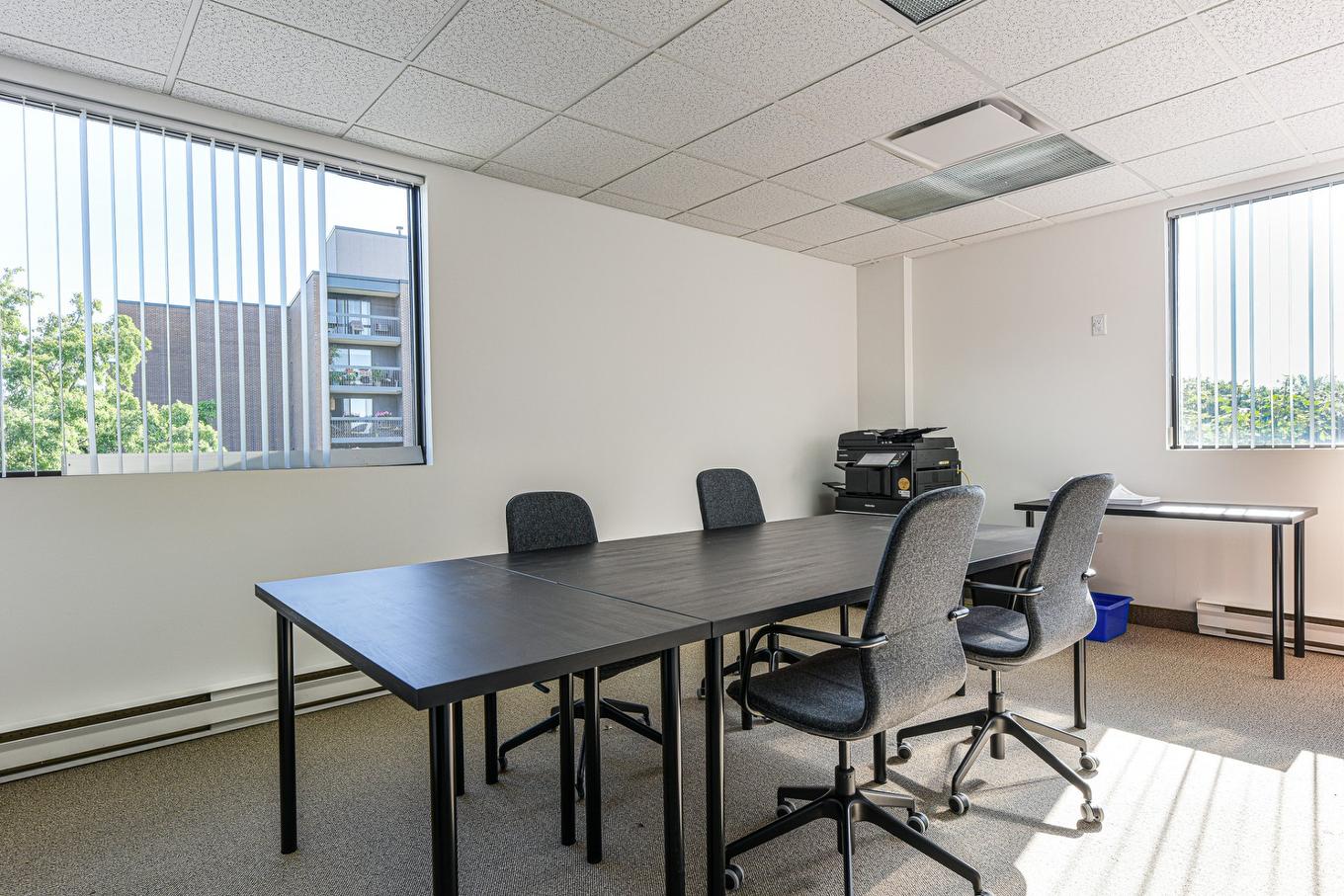 Office - 300-370Z Ch. De Chambly, Longueuil (Le Vieux-Longueuil), QC - Indoor Photo Showing Office