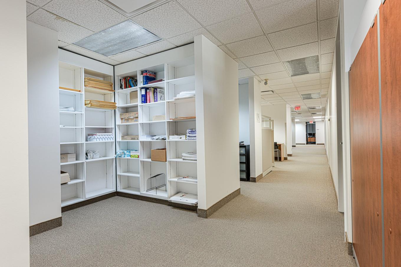 Passageway - 300-370Z Ch. De Chambly, Longueuil (Le Vieux-Longueuil), QC - Indoor Photo Showing Other Room
