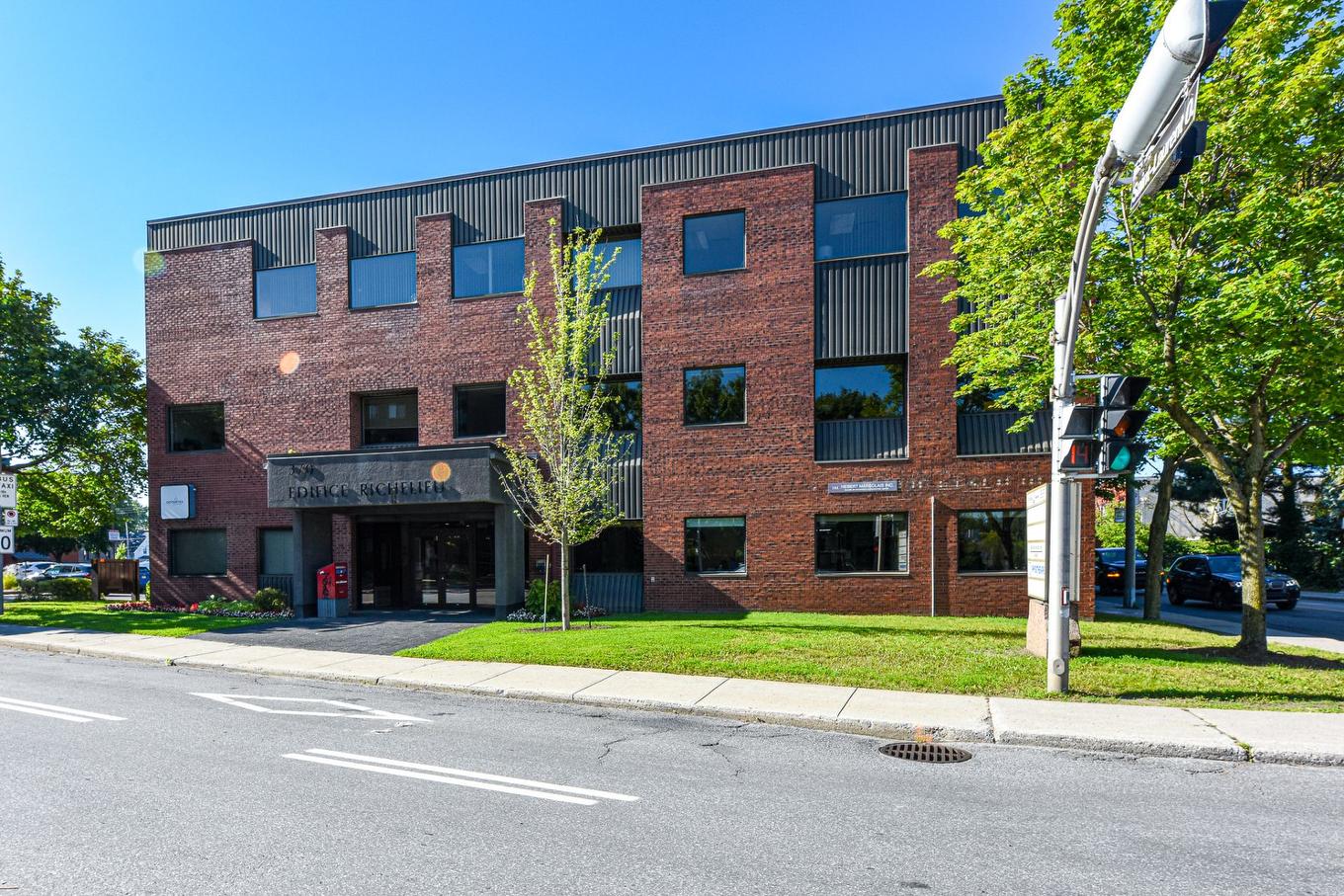 Frontage - 300-370Z Ch. De Chambly, Longueuil (Le Vieux-Longueuil), QC - Outdoor With Facade