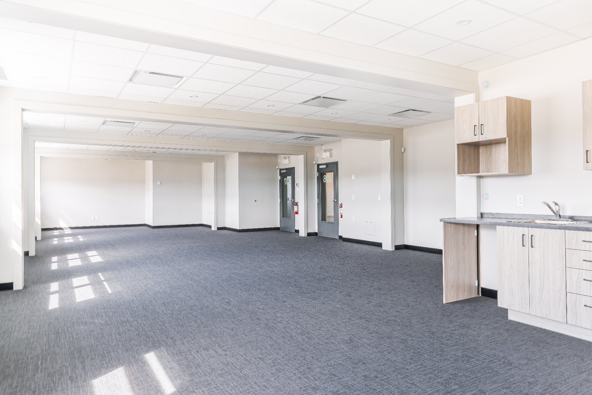 Office - A-3305 - 3321 Av. De La Gare, Mascouche, QC - Indoor