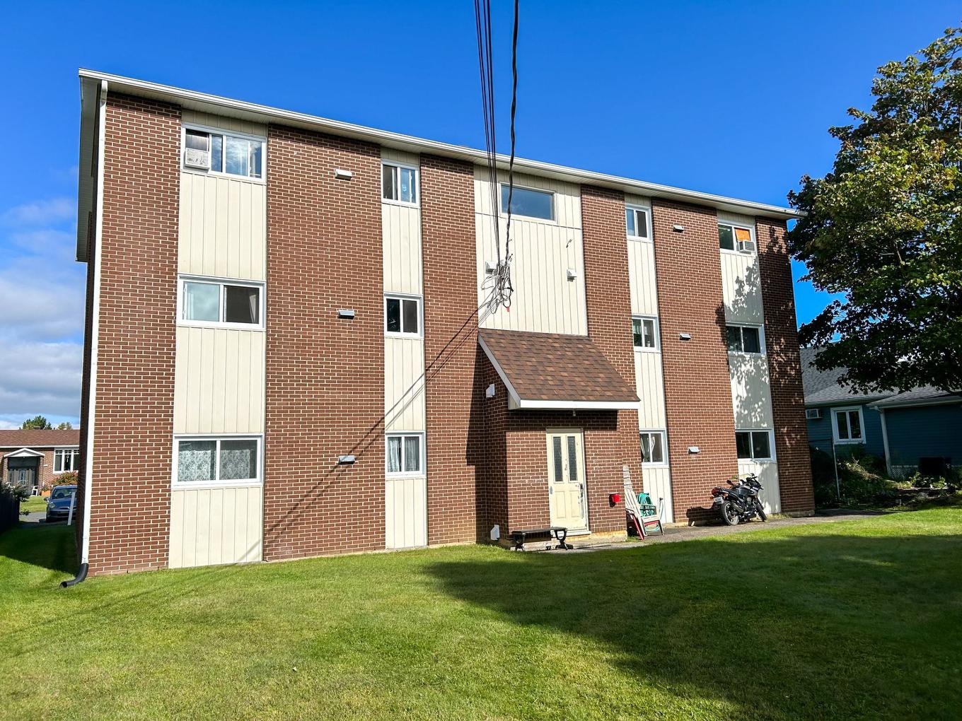 Face arrière - 2035 Rue Ferdinand, Drummondville, QC - Outdoor With Exterior