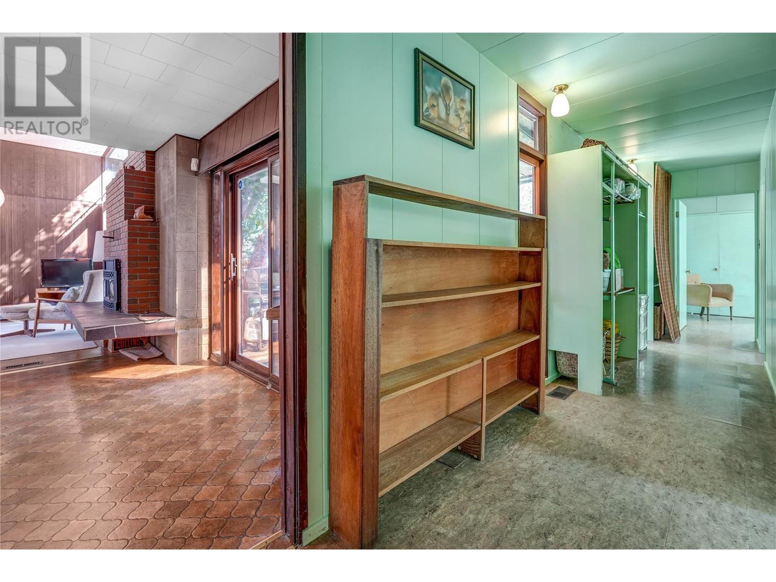 7413 Kirk Avenue, Summerland, BC - Indoor Photo Showing Other Room