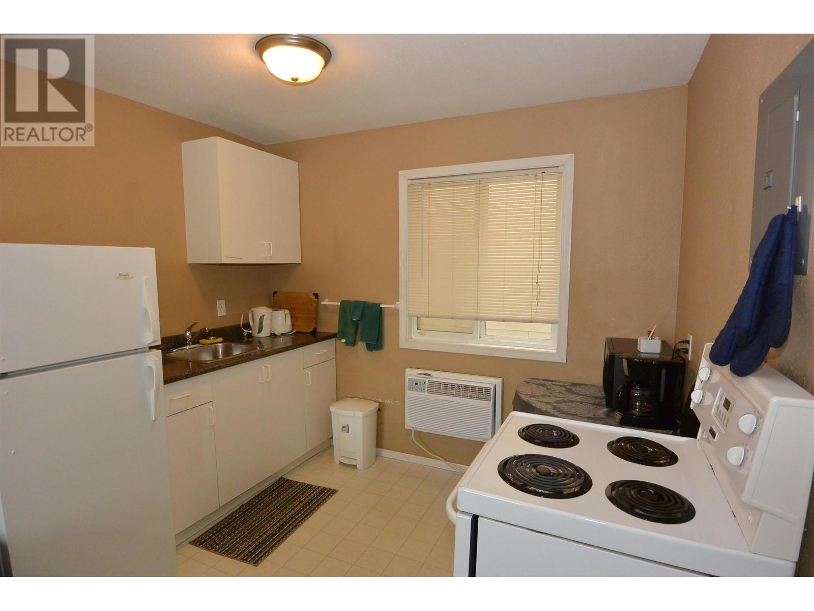 4444 10Th Avenue, New Hazelton, BC