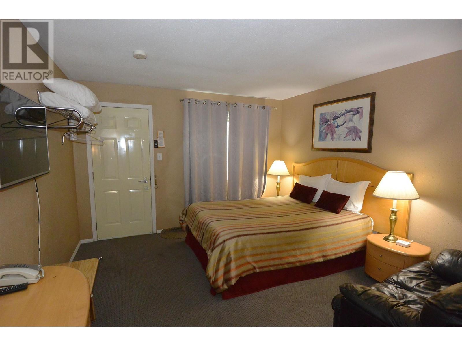 4444 10Th Avenue, New Hazelton, BC