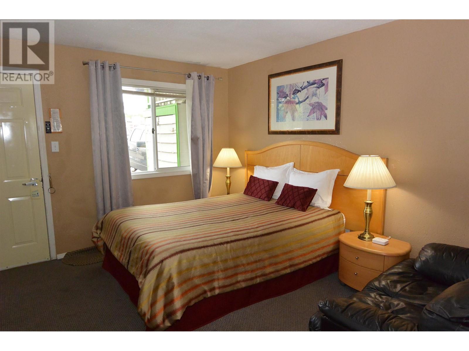 4444 10Th Avenue, New Hazelton, BC